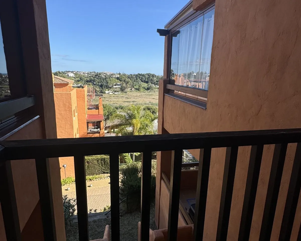 fdd0cbd6-ac29-4fee-b5cb-70b5db33a2c3