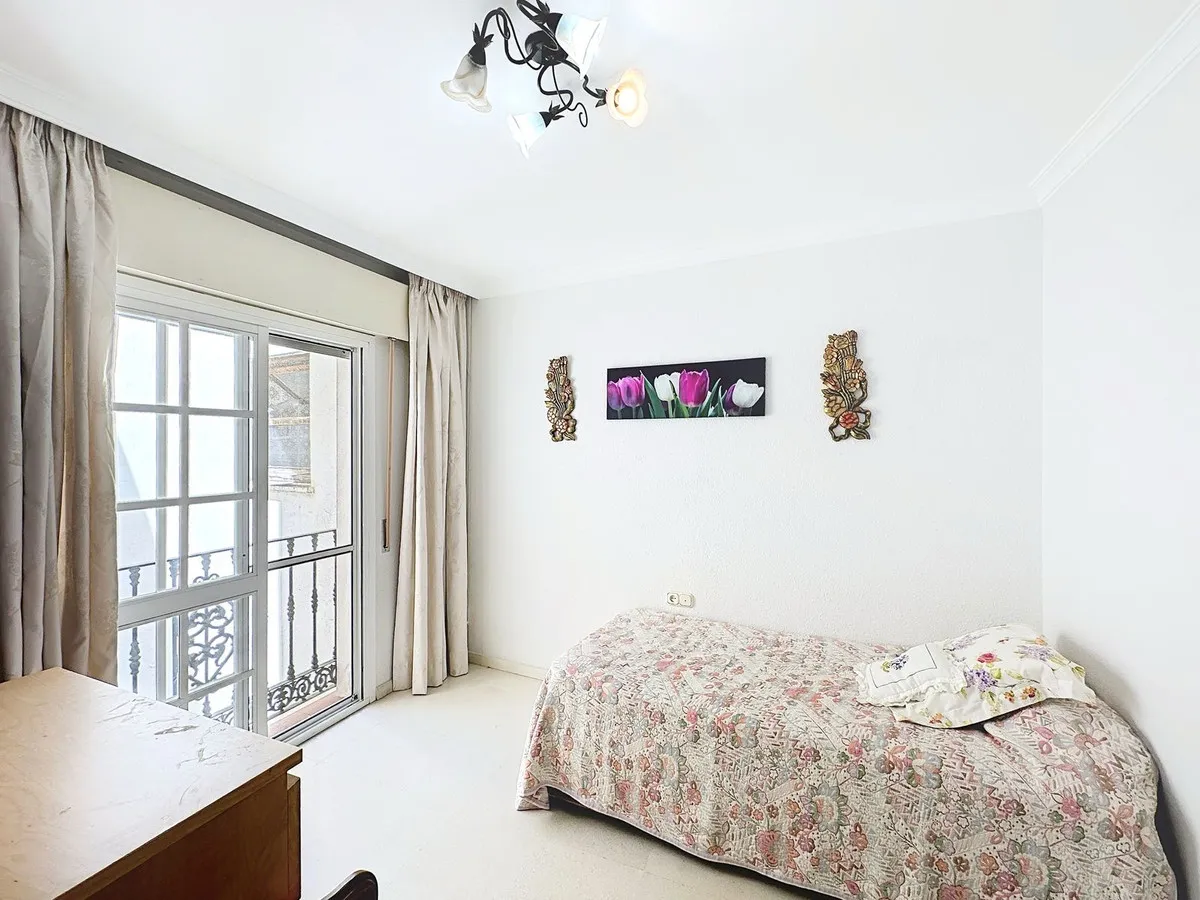 07a93d37-c9bd-476e-9930-e7f54ba6b781