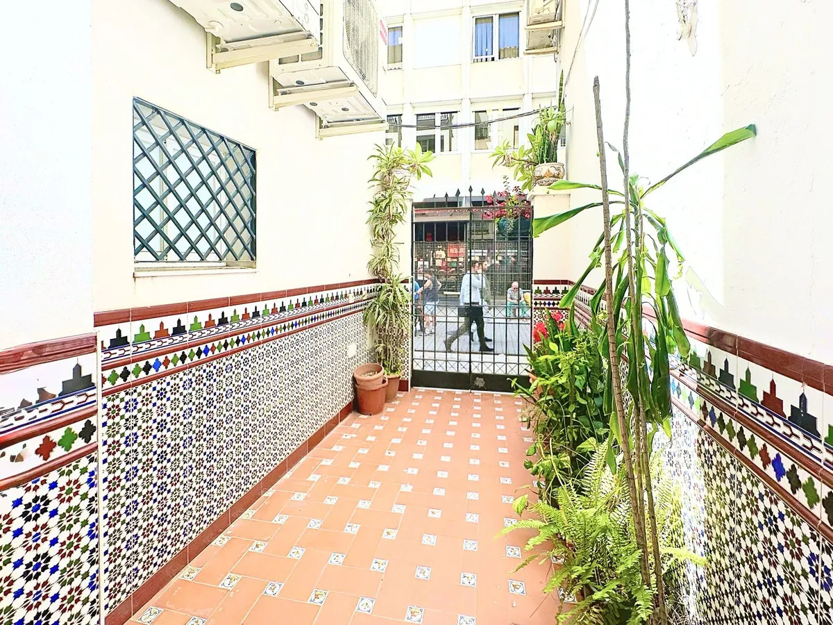 56d82b39-4894-4a40-abb7-3368a1b1141b