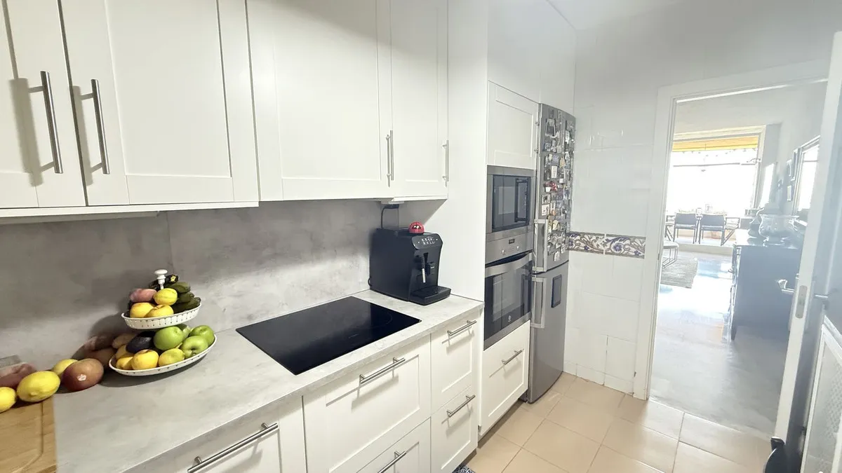 40528c99-2bbf-404f-8dbd-16b69589582f