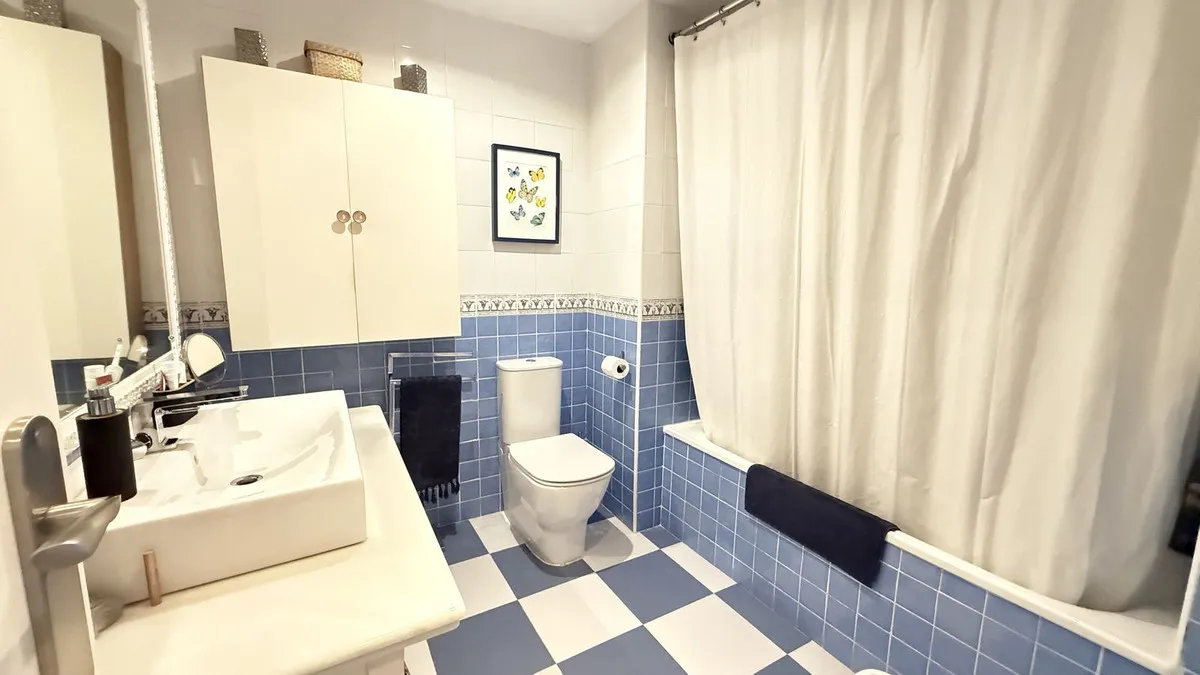 74672087-6818-4d4f-b4cd-50fdef8a5224