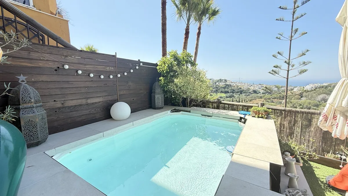 bad94c00-ac12-40d6-b1e4-177fc7413bbe