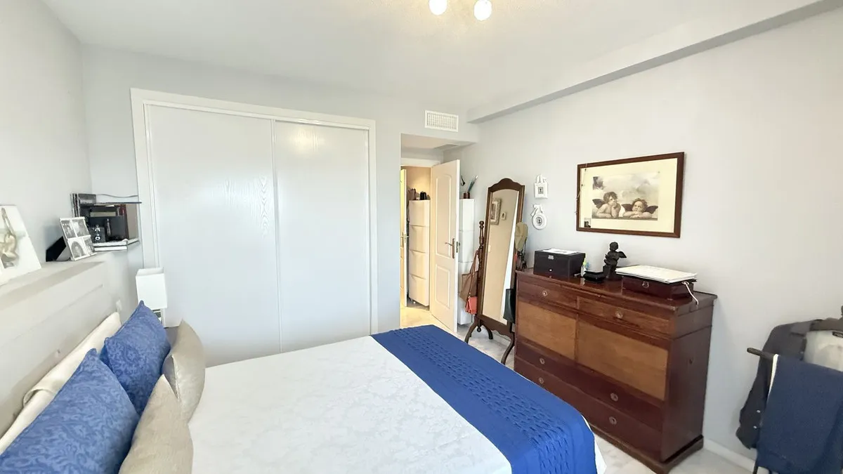 c206e74a-dddf-4091-ab56-f280ddcf1935