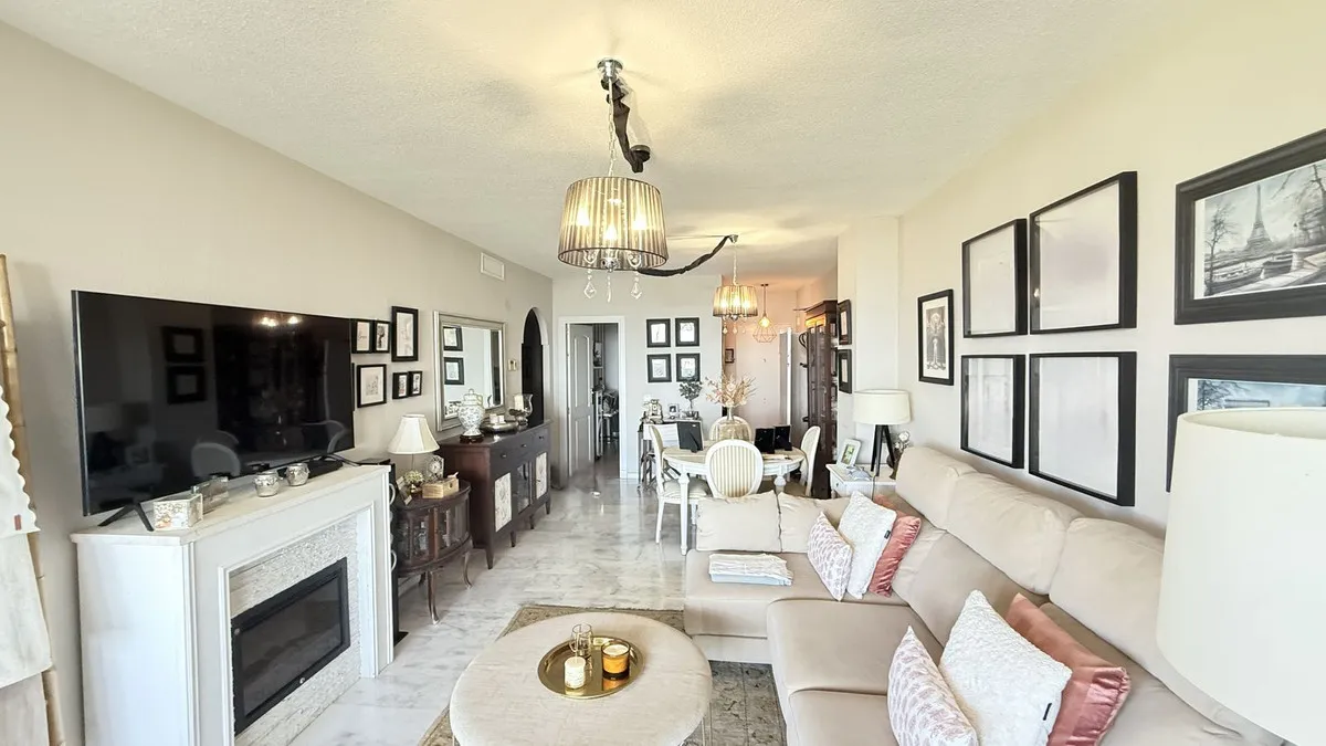 ca1f963a-3a42-4bc8-8a73-53fa9c571245