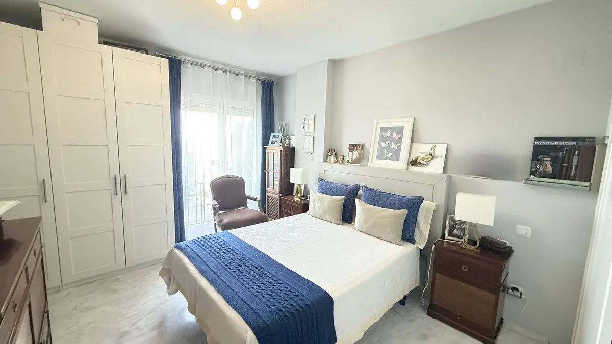 ca21a786-c89d-4ce2-9c82-dca9a0d27832