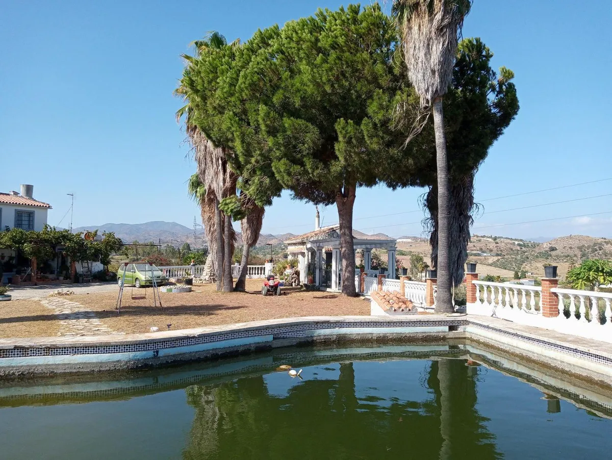 c01359ef-ef06-4e83-a608-ff72efe33979