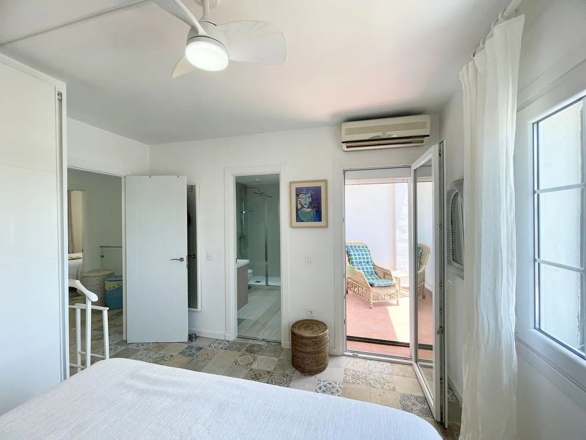 3a8253b6-e00a-4a37-a765-8a7ac502042b