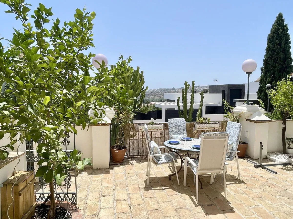 5cd0b1c8-914a-479b-8012-39a9d4915094