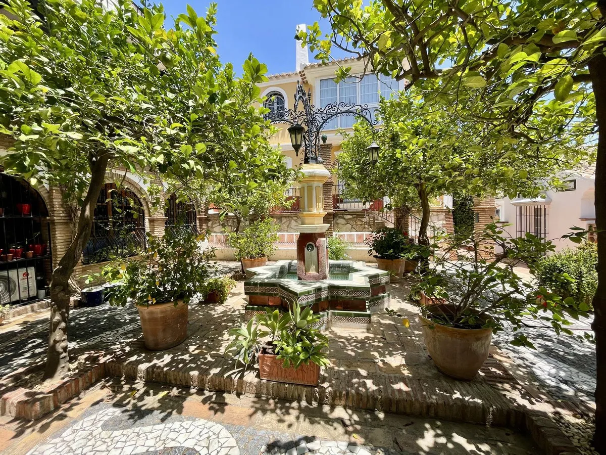 a9f36648-fee9-4003-9804-9ca13a780c3e