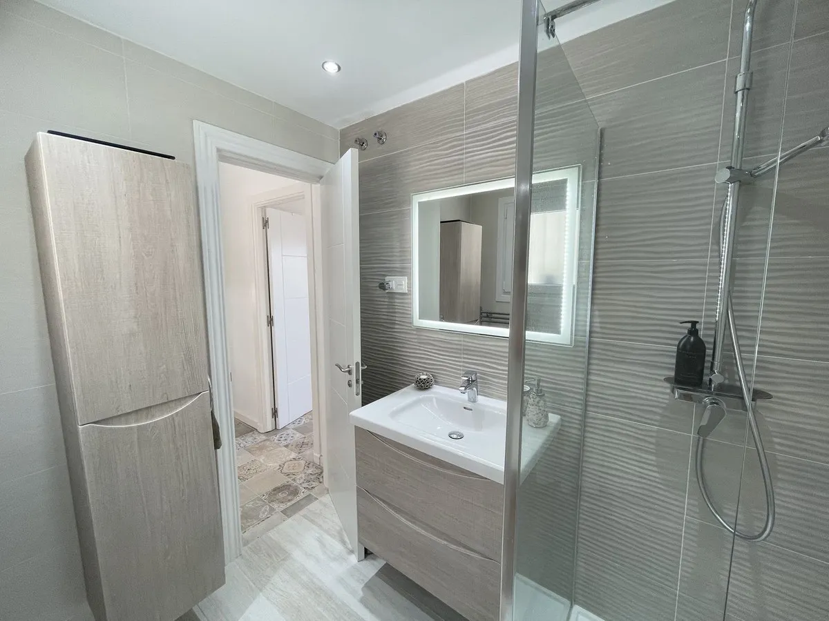 aab1f0da-062f-4a7b-a4aa-eecc076d3afe