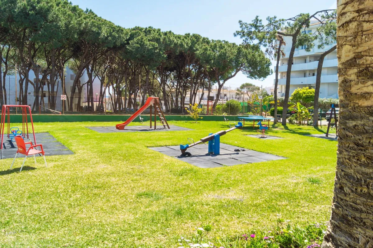 64005a02-2a45-4bbb-8649-8e416795f2ae