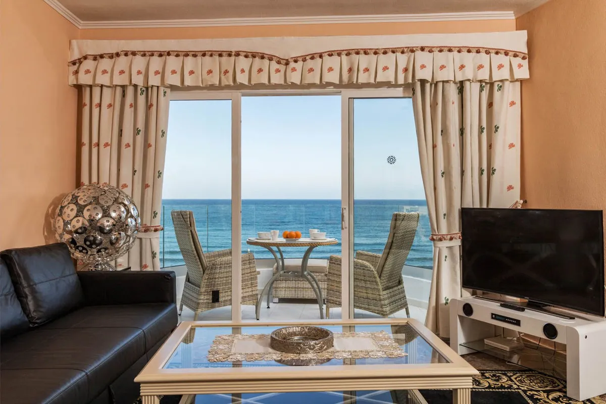 921ccb80-a86a-4cc9-8322-0b89645d5575