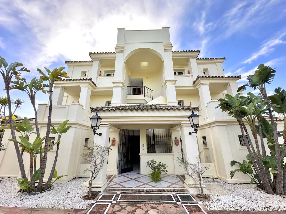 b9b555e7-a1d1-44c3-baa2-f3b52a60dbfa