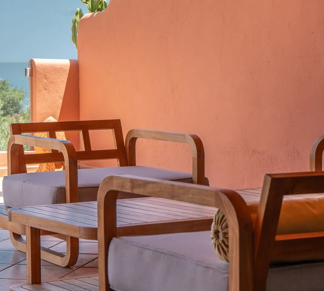 efc0c885-f8d7-4f58-b5f0-5a4bca9a407c