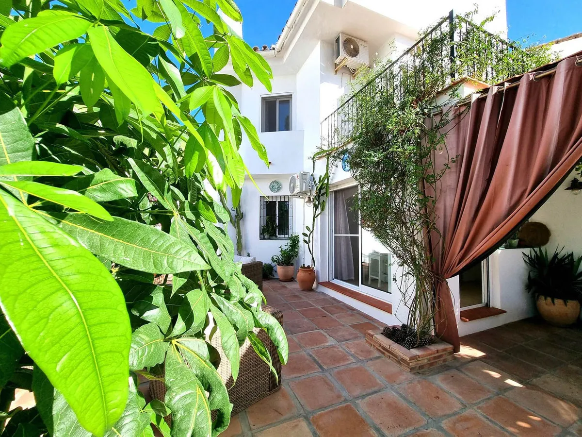 43c7a72e-4782-4c97-a1fa-8dcfa6812bb1