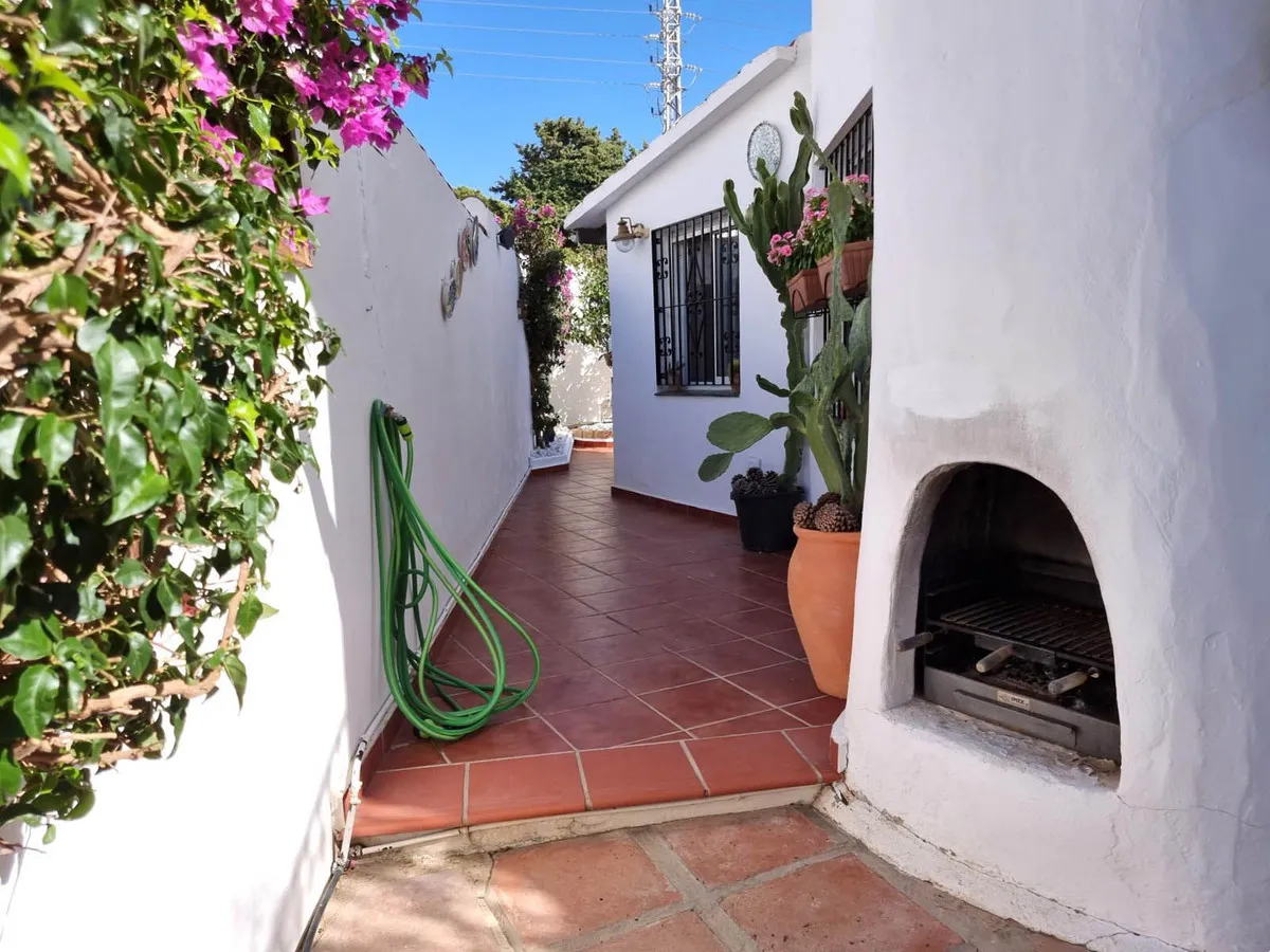 d140dab5-6182-40b8-94bd-3e0d8b3a363e