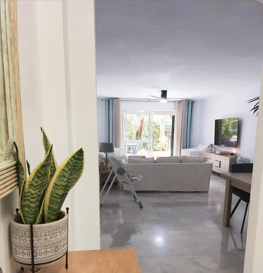 70519ff3-95f6-43de-afae-c75cc13351d5