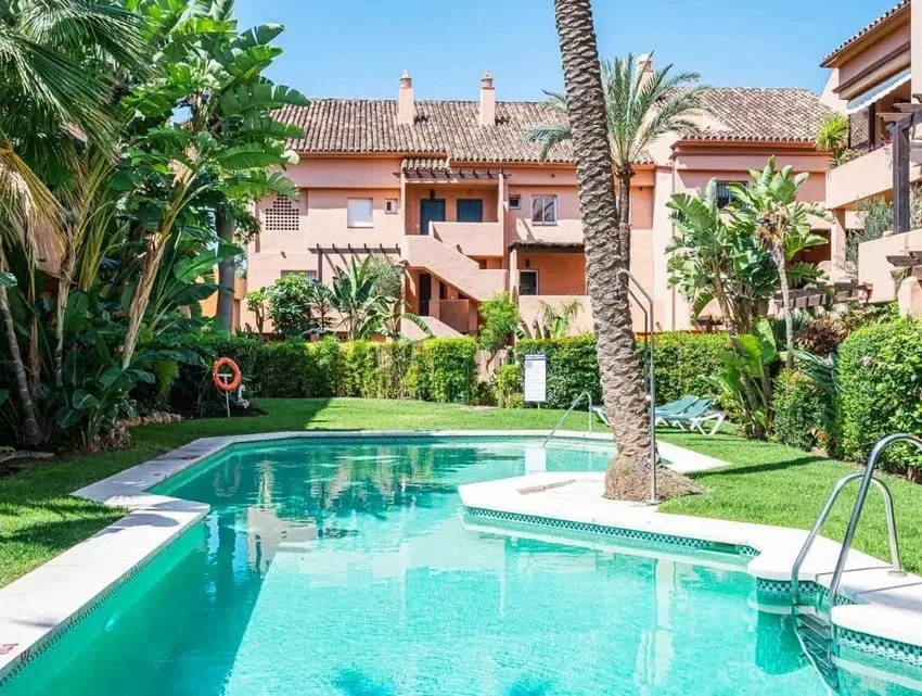 bb400f22-cb77-49e1-880d-161b2cca46a4