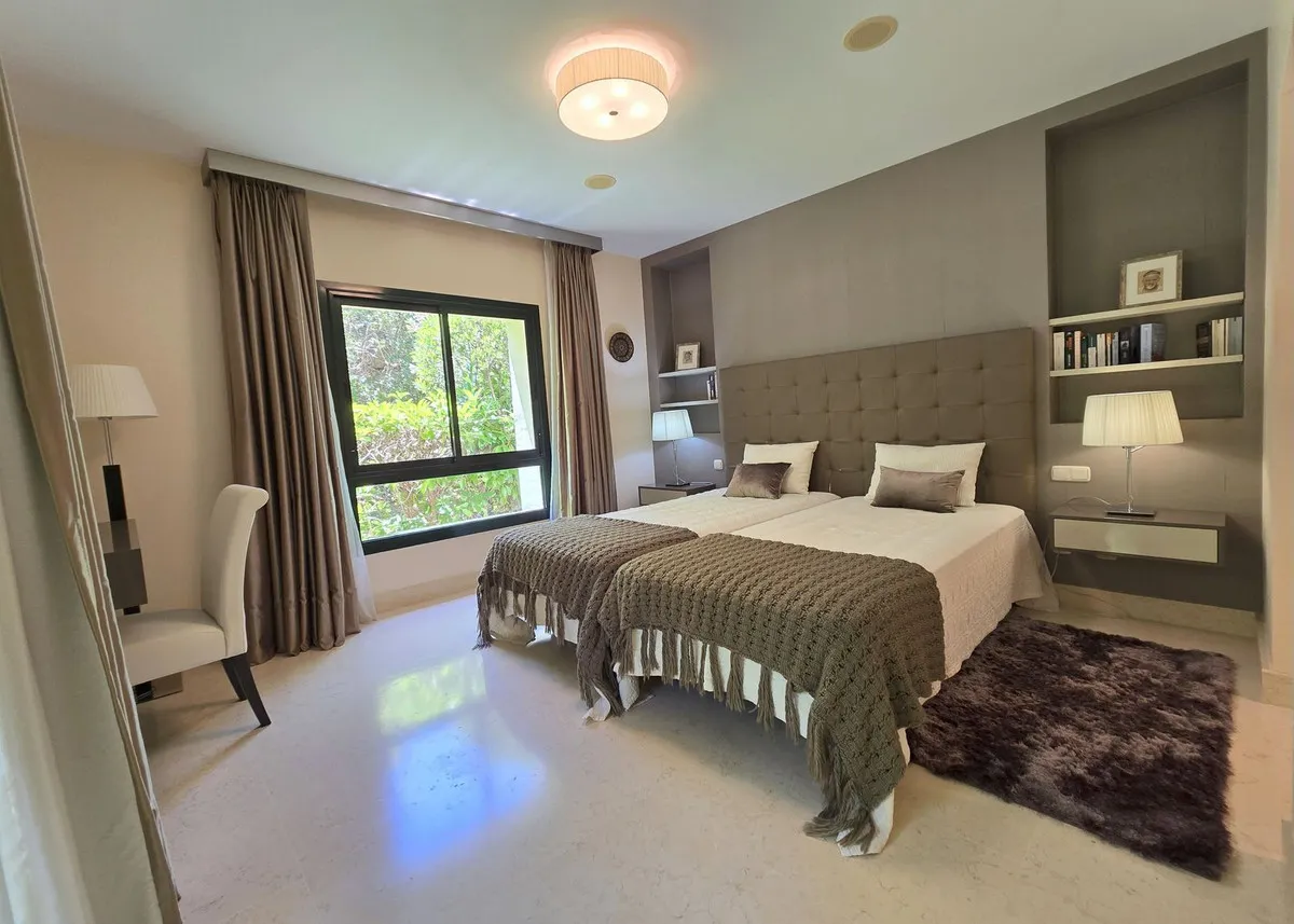 433c627b-8949-49b3-8792-1bd5e13af8a6