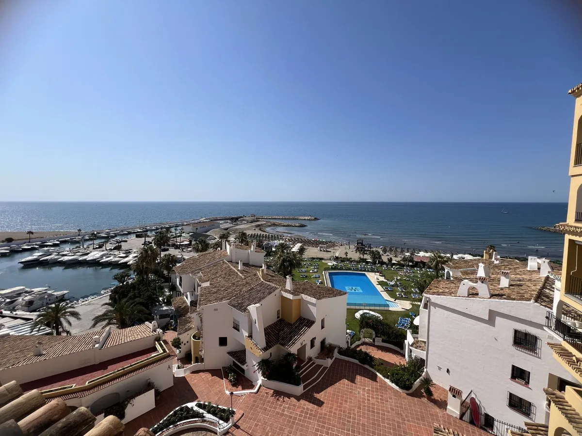 06d65335-53c3-4130-a15a-04ba45ce1bb2