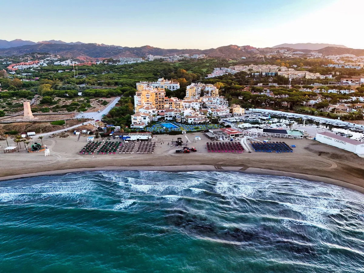 526c81ee-0364-4b12-adf8-7bca3c78e4b1