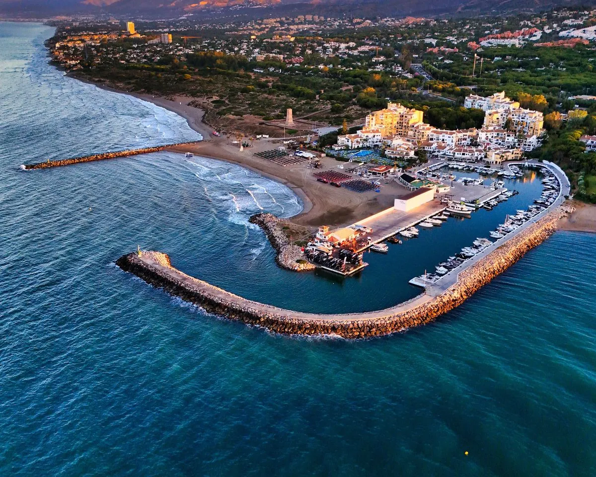 976fd8a4-bec6-4941-ab82-f9039d0a9489