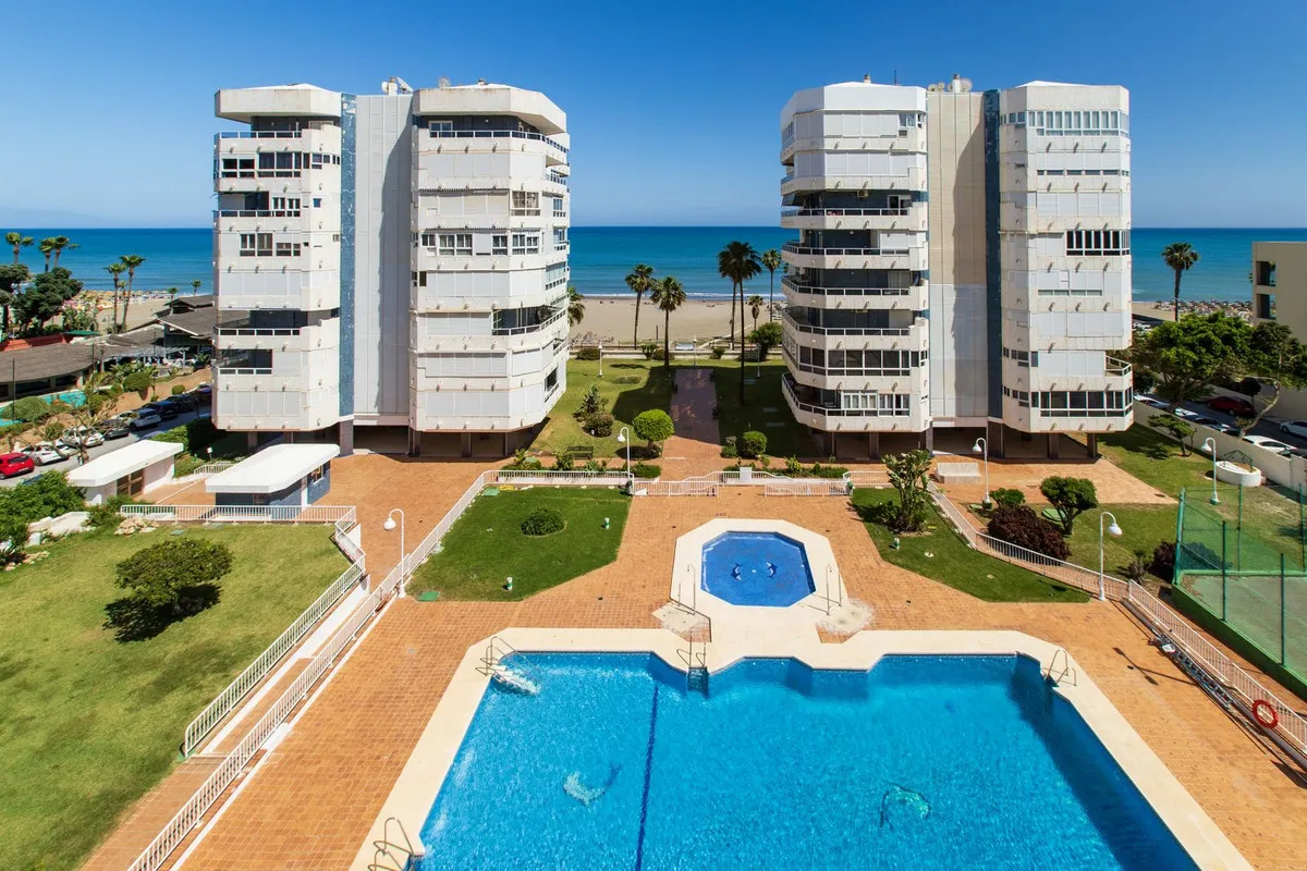 3ceca82c-53e3-47eb-b481-0fb78cea1fee