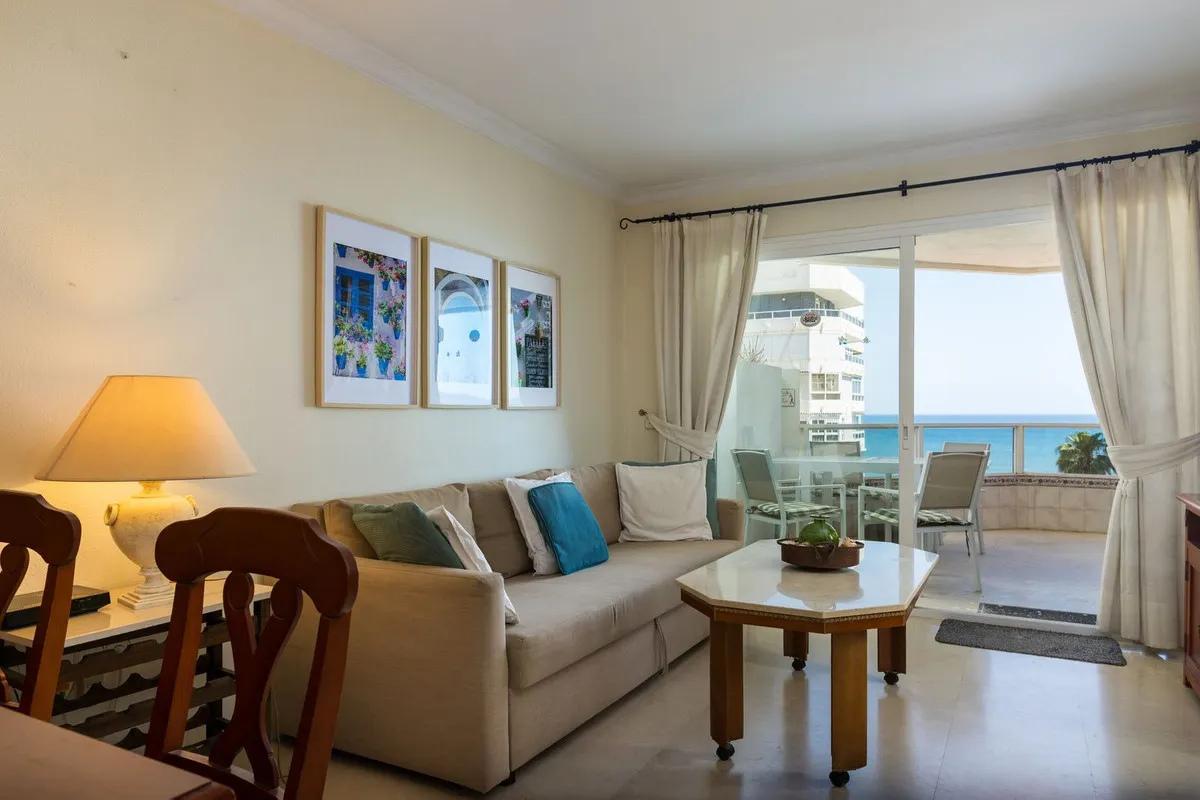 42b19a2a-f8bf-4f27-b03b-302f956011cb