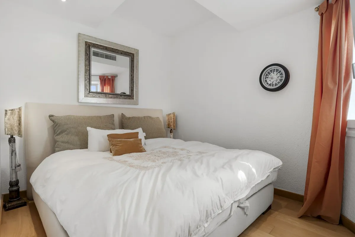 cf917e24-5e0f-47d4-b52d-24acf04cca10