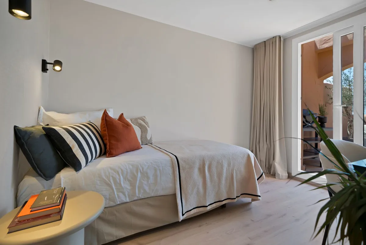 28241d37-1f80-4848-953f-7770a6a4bd14