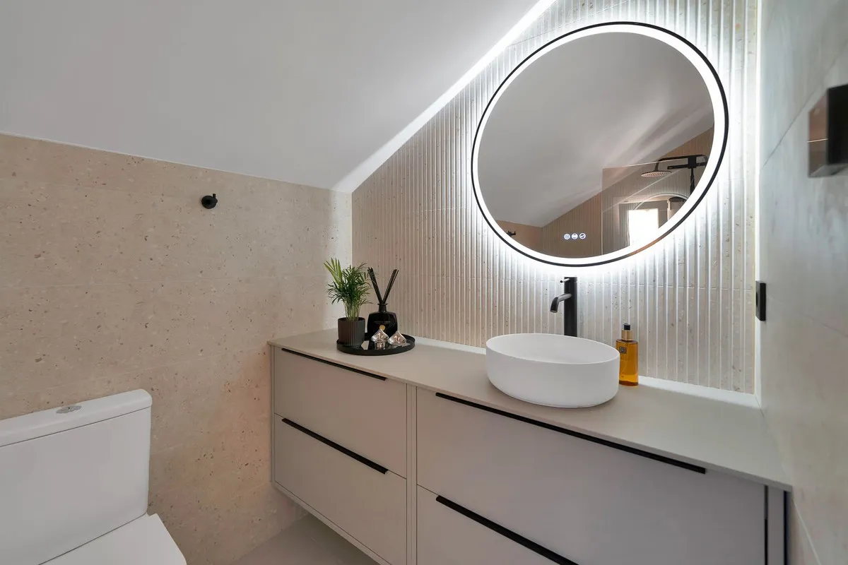 a69e2296-ca0b-44ca-906b-3d149026de0f