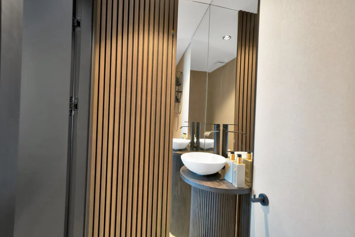 ae89280a-234e-4a8b-86d3-18e31fe494b5