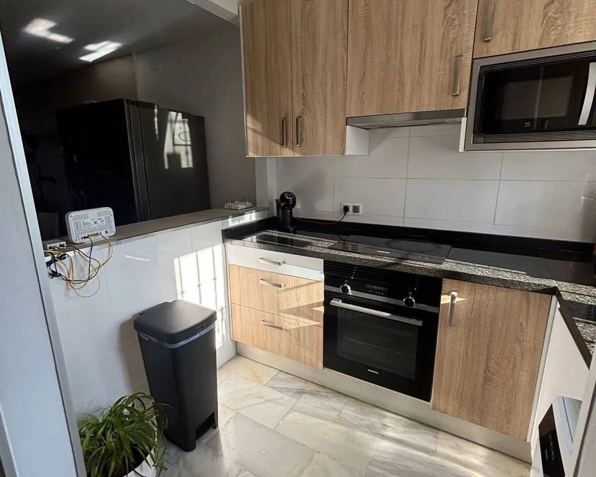 ad8118e9-5fbb-4118-a81e-26b343c23406