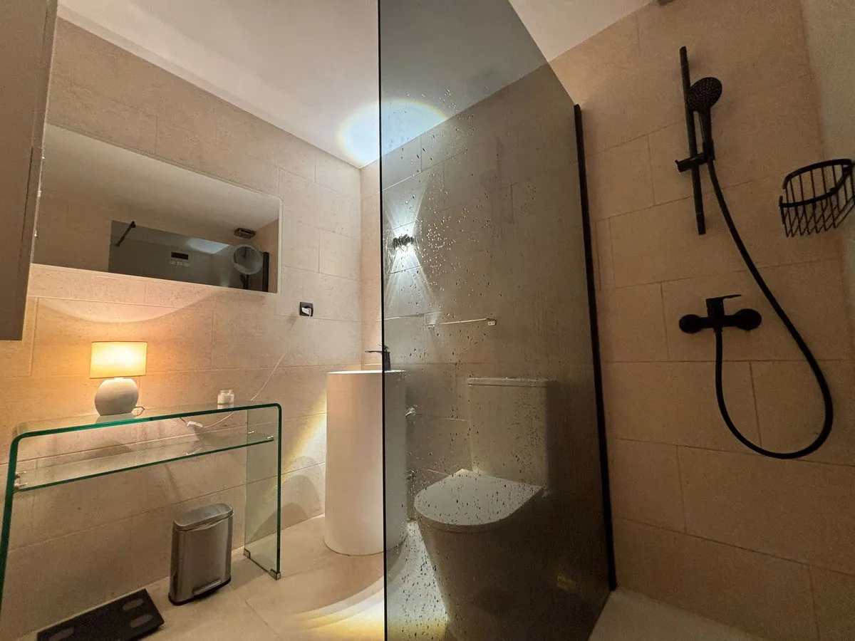 cc65f9a6-e98b-49d5-9ea4-a0bc9fa47766