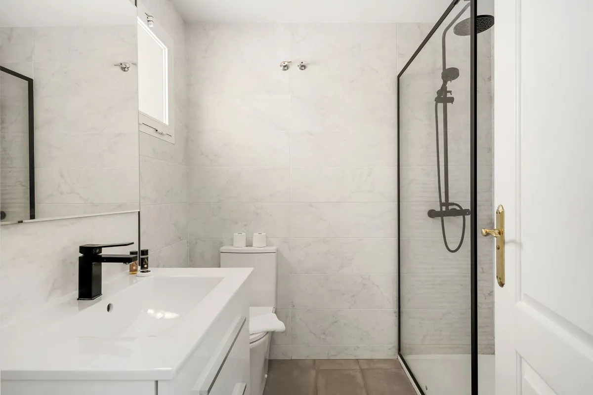 38e618c2-be57-4a68-a631-c98994d37cba