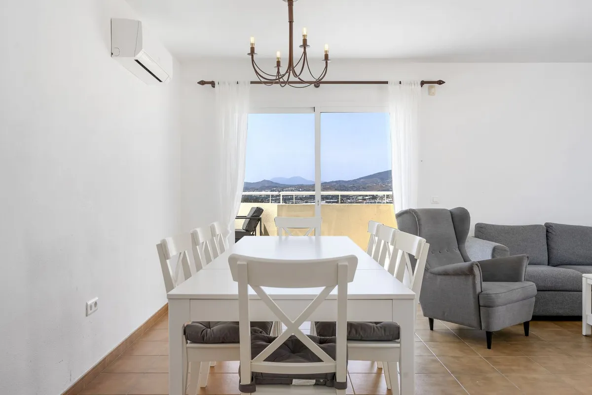 6da4358f-14b3-4065-8267-6970108084e4