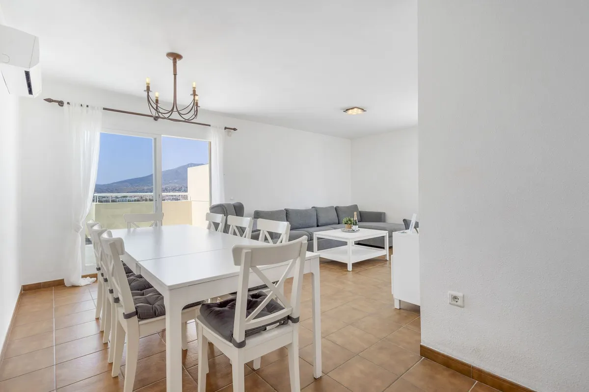 a5aa3fd8-e665-4999-bf60-0c23b66d8a7e