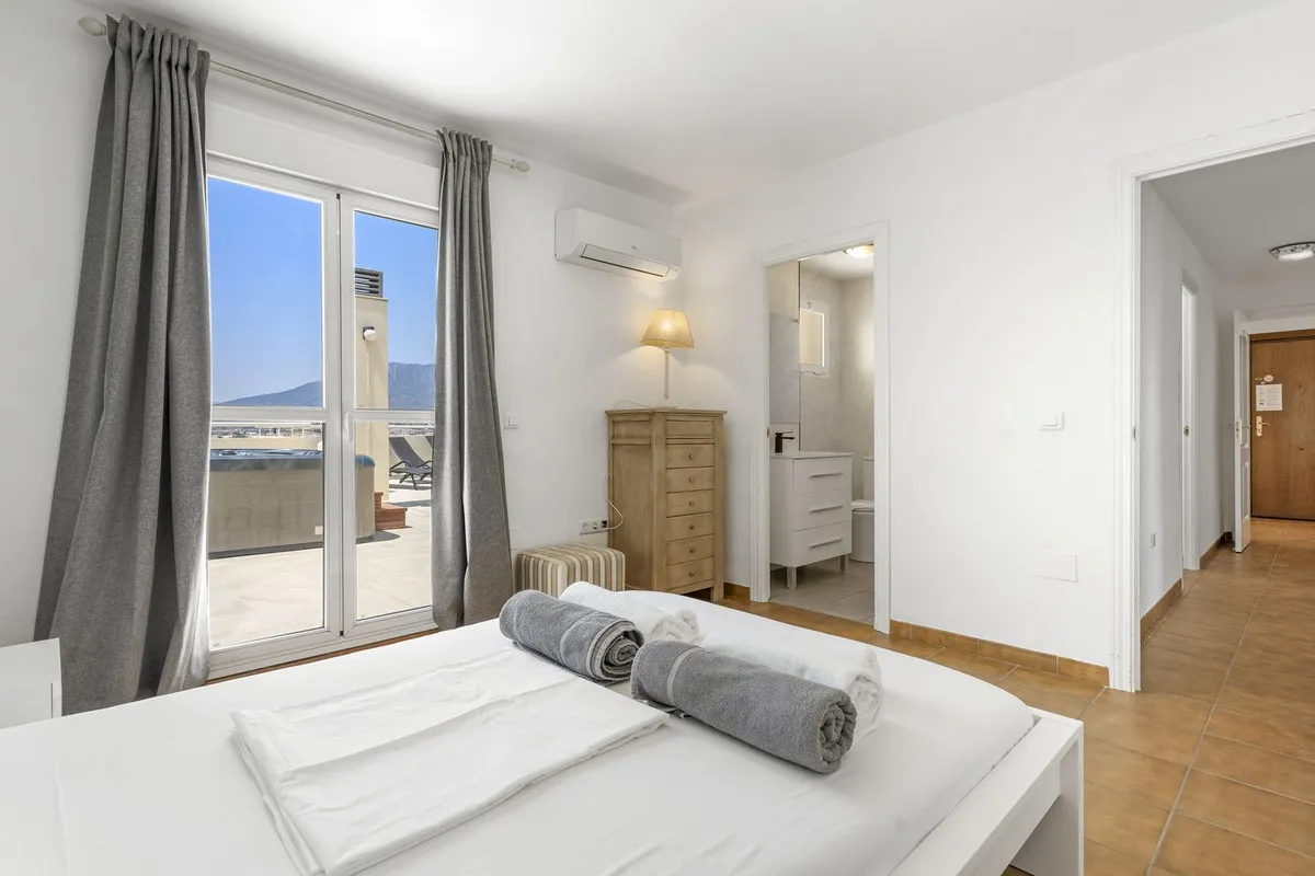 ddd2cc83-841c-47a1-a705-5c710576b3bf