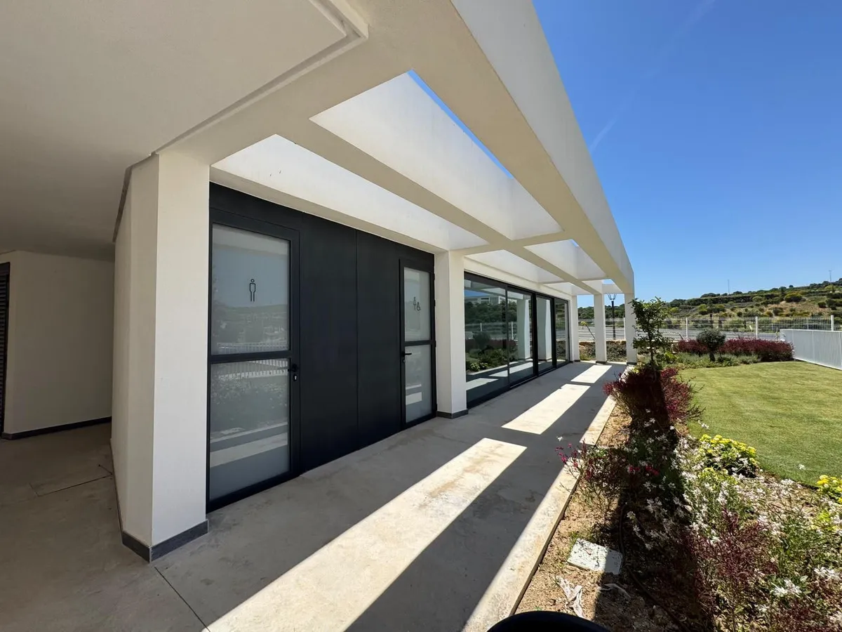 046adfaf-cf6d-46fd-9c74-c8cfe0fa98b3