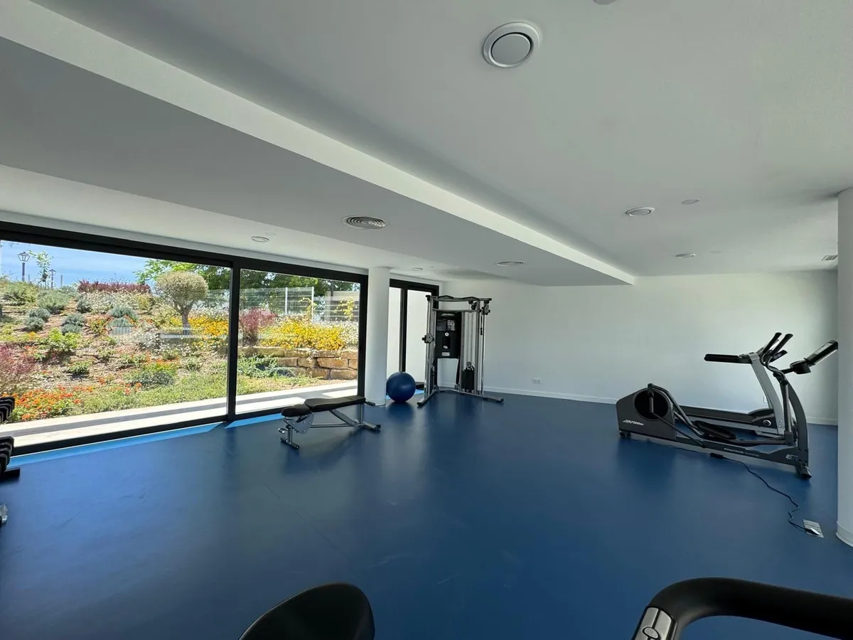 0ba3565f-5a66-4990-aada-938e0d8a9d1f