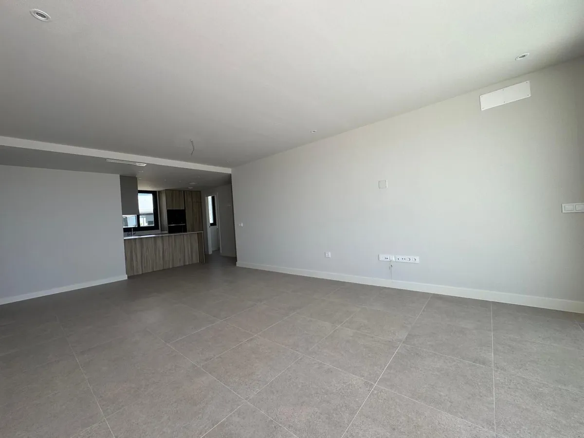 2353e349-1803-4f8b-ba0a-11e8ae47e241