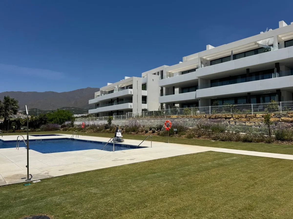 29877230-3368-4732-9bce-07a981c3b058