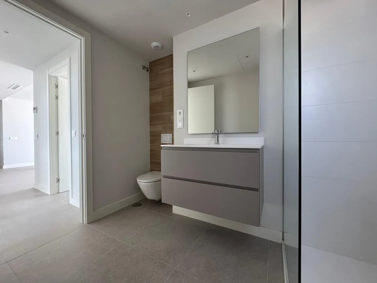 5c561507-ce9a-4ec7-8f5f-72c7319fa353