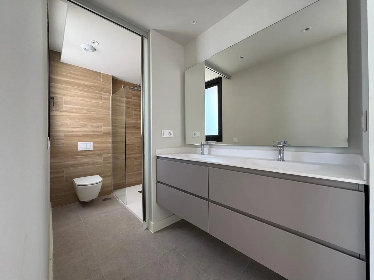 dd75db88-d847-4372-9ce6-1f188011f828