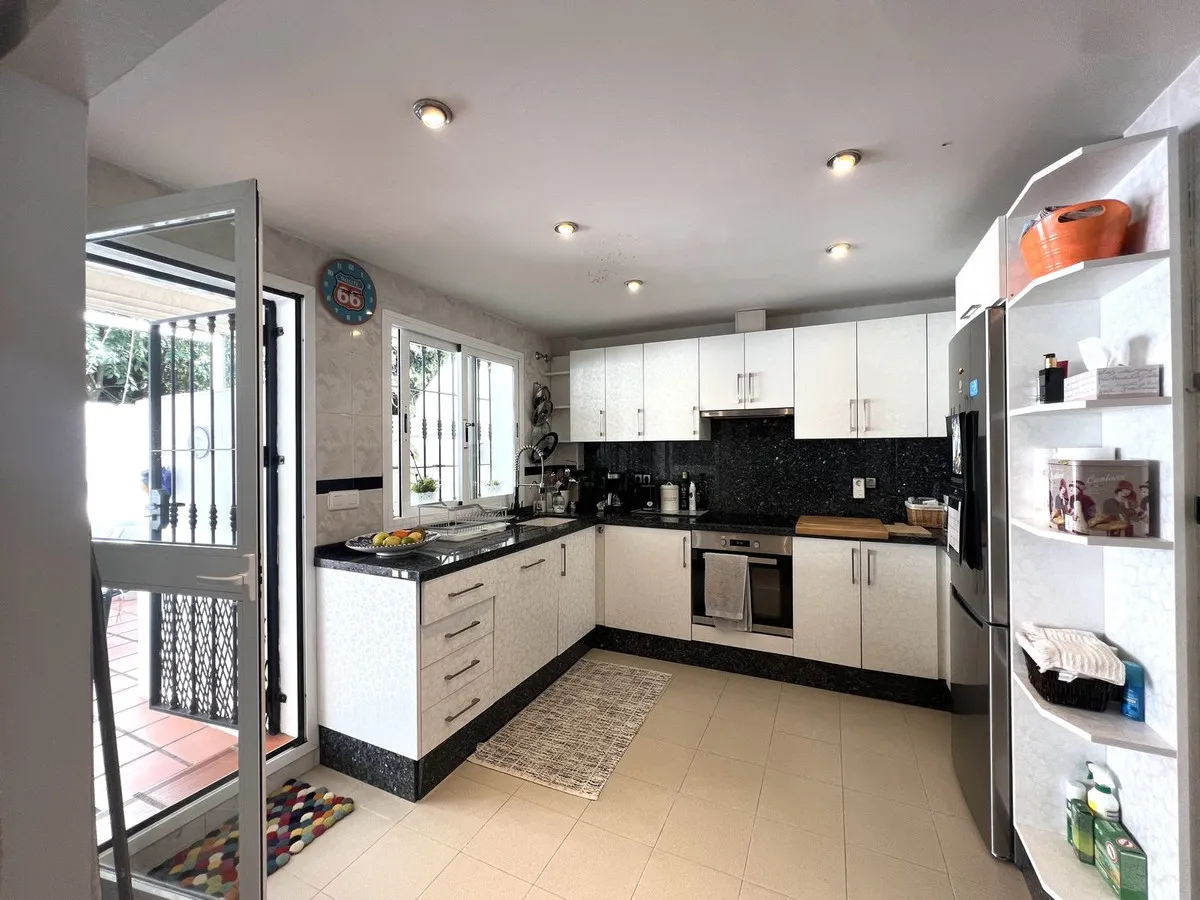 17fcc114-3ca0-44b2-ade2-78a42140b8a3