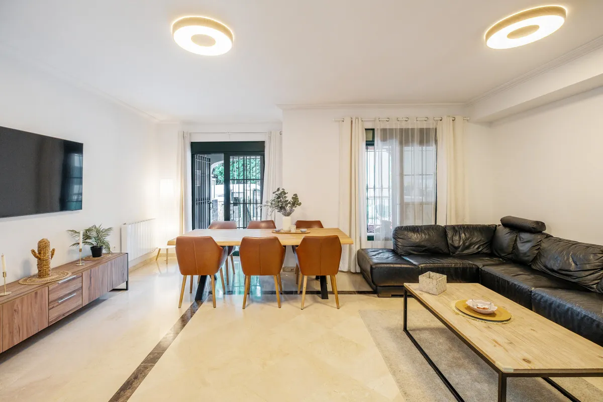 837fc0d0-621c-47fb-ac3d-975b40a18ebf