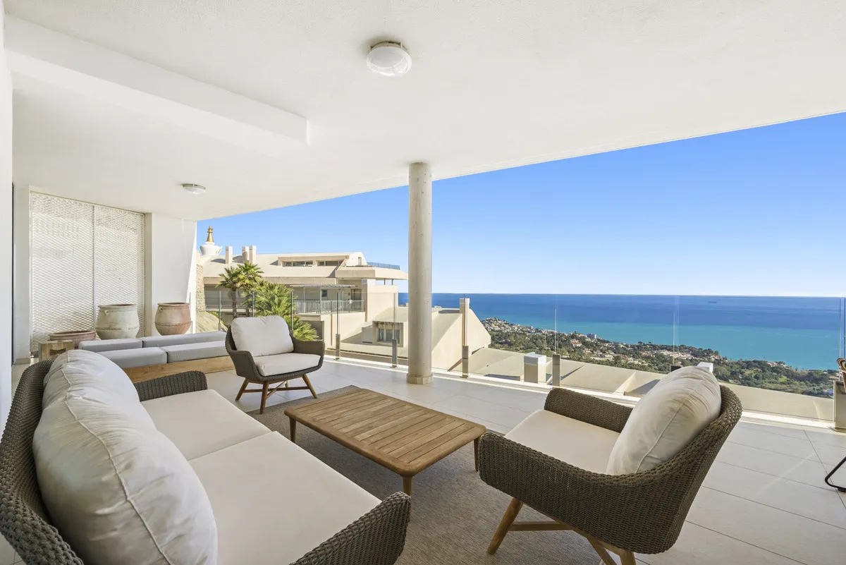 6f4d227f-75b8-4c43-b81e-de909d060d3e