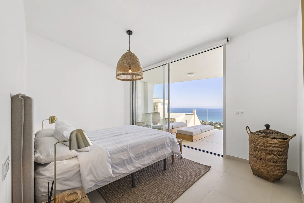 7f5322ee-f542-4897-a186-e4eaa567c323