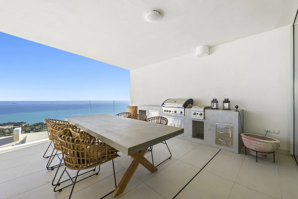 936592f3-aa81-42ef-b5ae-ec5abcdbf73f