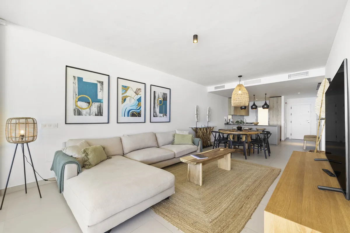 b3da4a03-cce6-40c4-a760-da6fd8df1eab